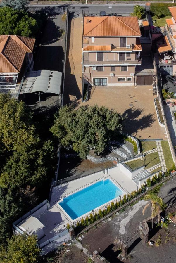 Montalbano Sweet Home, Tra L' Etna E Il Mare Fleri Kültér fotó